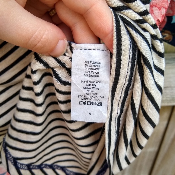 Honeyme Striped and Floral Contrast V Neck Tunic - Picture 3 of 4